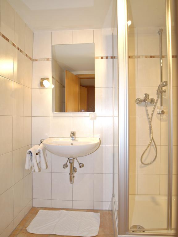 Gasthof Ramsauer Neufahrn in Niederbayern Стая снимка